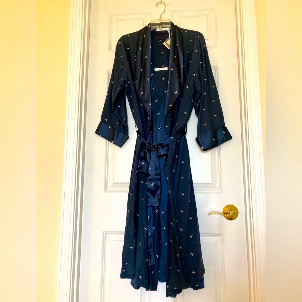 SHYLA NY silk sleepwear XS gown and robe 2pcs Royal blue with stars. New w/o tag